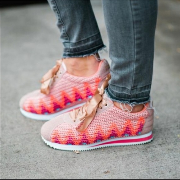 Free People Shoes - HP🎉 NWOT Free People Poppy Crotchet Sneakers